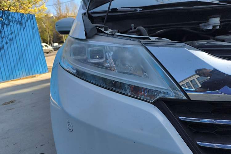 Used Honda Odyssey 2015 Updated Version 2.4L Smart Edition Right Front Headlight