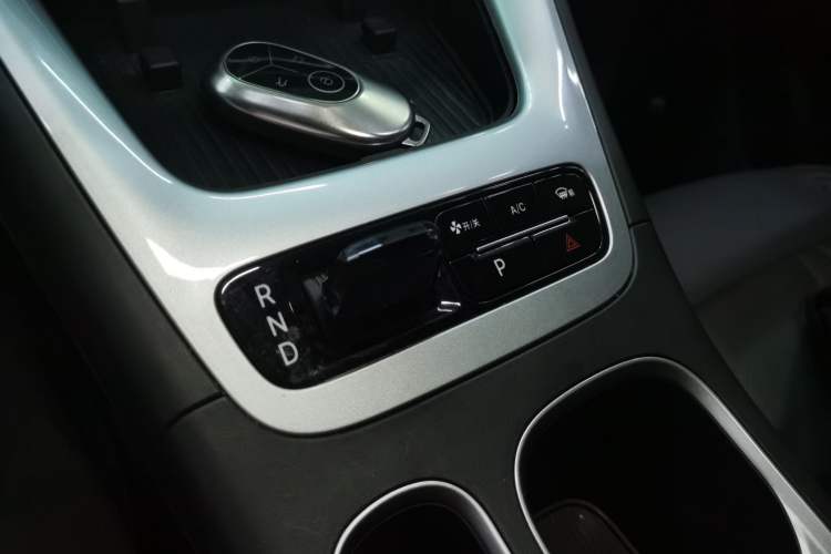 Used Geely Galaxy Geome 2025 310km Youth Edition Gear Lever