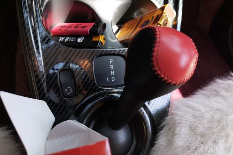 Used smart forfour 2016 1.0L 52 kW Passion Edition Gear Lever