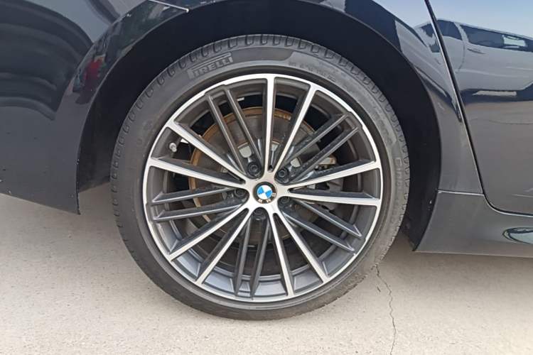 Used BMW 5 Series 2022 Restyled 530Li Leading Edition M Sport Package