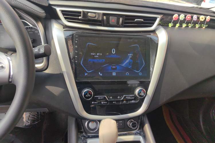 Used Nissan Murano 2019 2.5L XE Two-Wheel Drive Elite Version China VI Standard
