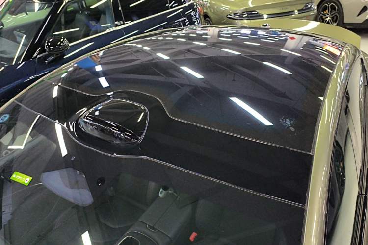 Used Xiaomi Auto SU7 2024 Four-Wheel Drive Ultra-Long Range Advanced Intelligent Driving Max Edition Roof