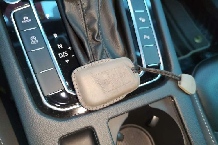 Used Volkswagen FAW-Volkswagen CC 2023 380TSI Striking Edition
