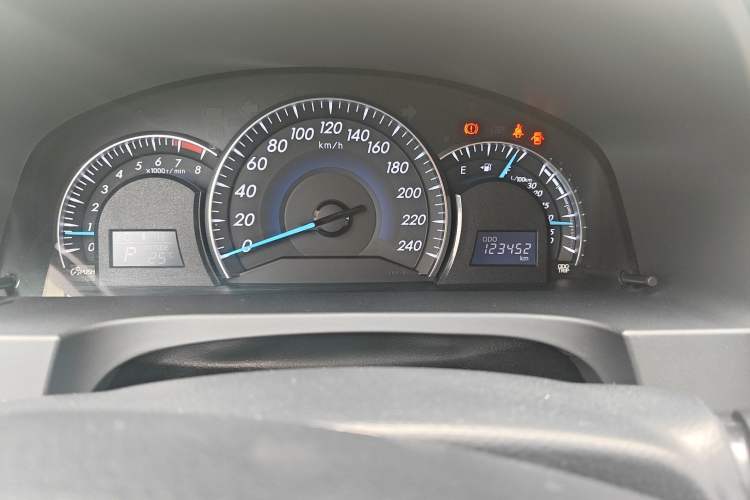 Used Toyota Camry 2016 2.0G 10th Anniversary Leading Edition