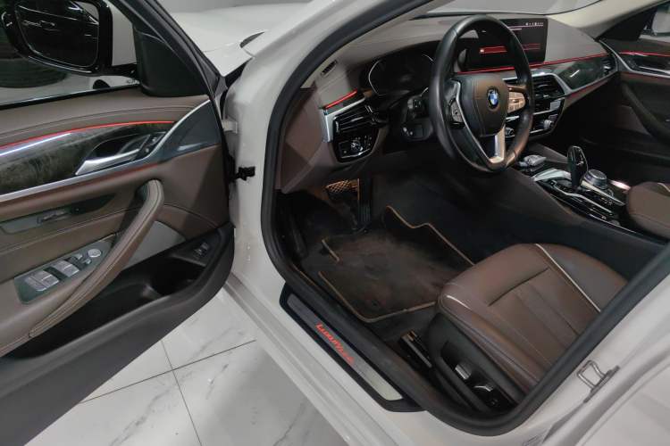 Used BMW 5 Series 2021 525Li Luxury Package