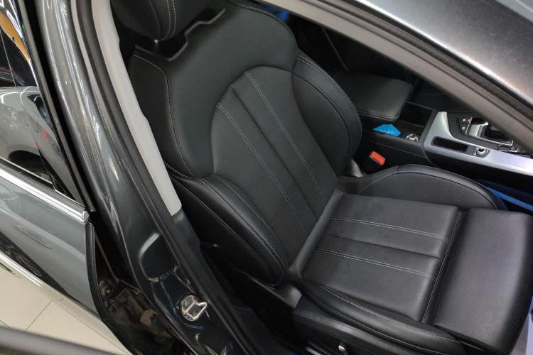 Used Audi A4L 2024 40 TFSI Fashion Dynamic Model
