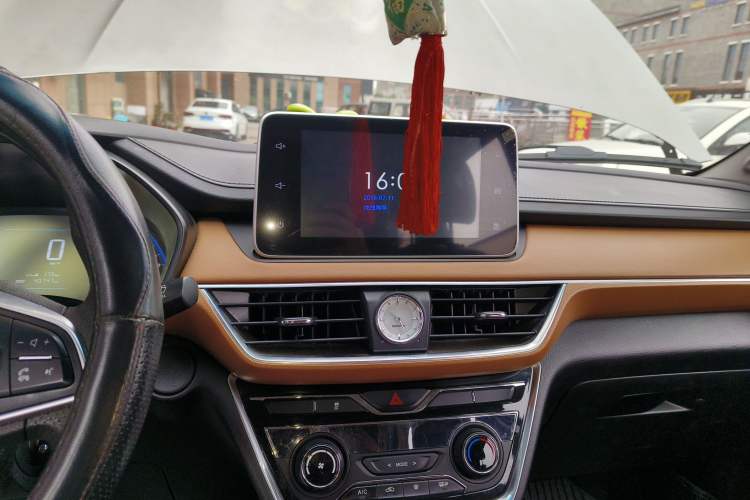 Used Wuling Hongguang S3 2018 1.5L Manual Luxury Model China V Standard
