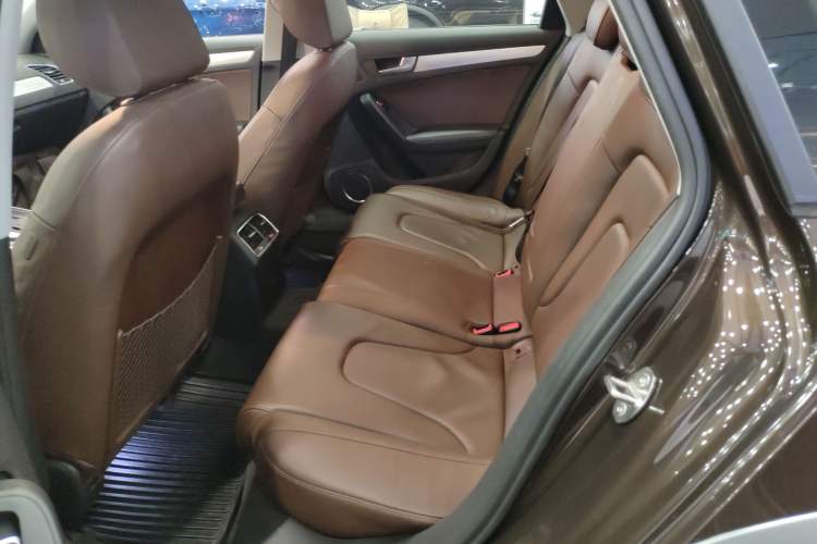 Used Audi A4 2014 40 TFSI allroad quattro plus version
