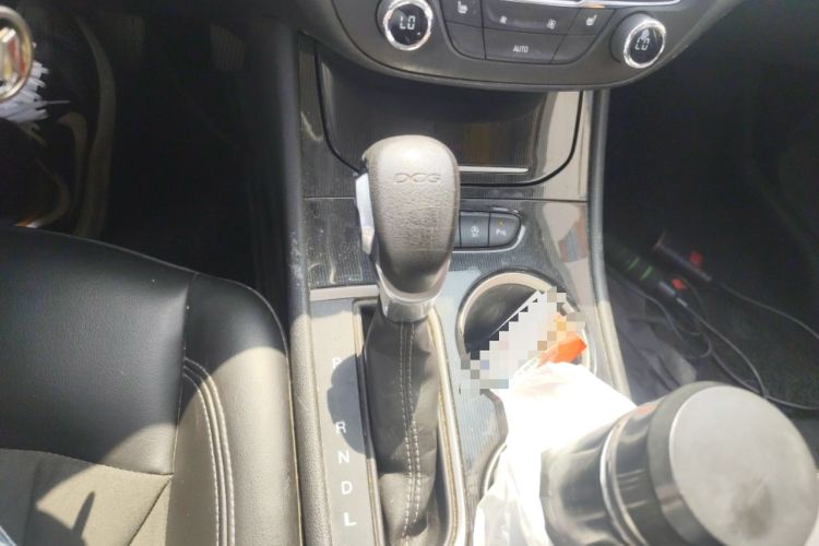 Used Buick Verano 2017 Sedan 20T Dual-Clutch Elite Model Gear Lever