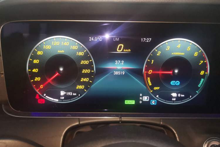 Used Mercedes-Benz E-Class New Energy 2022 Restyled E 350 e L Plug-in Hybrid Sports Sedan Instrument Cluster