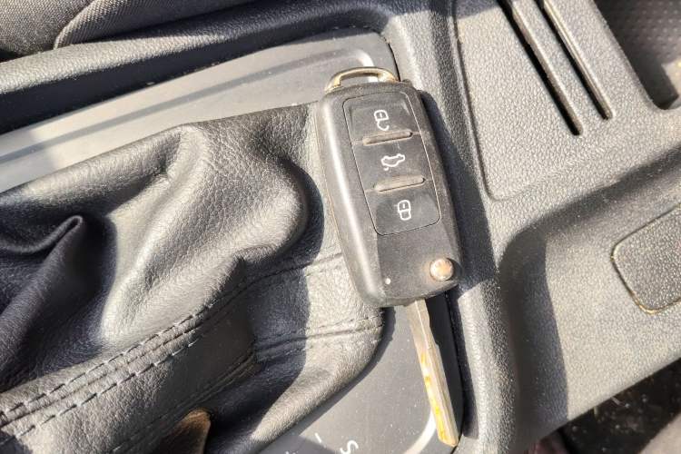 Used Volkswagen Lavida 2018 Classic 1.5L Automatic Fashion Edition China VI Standard Vehicle Key