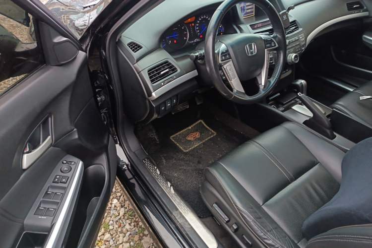 Used Honda Crosstour 2012 2.4L Luxury Edition Driver Seat