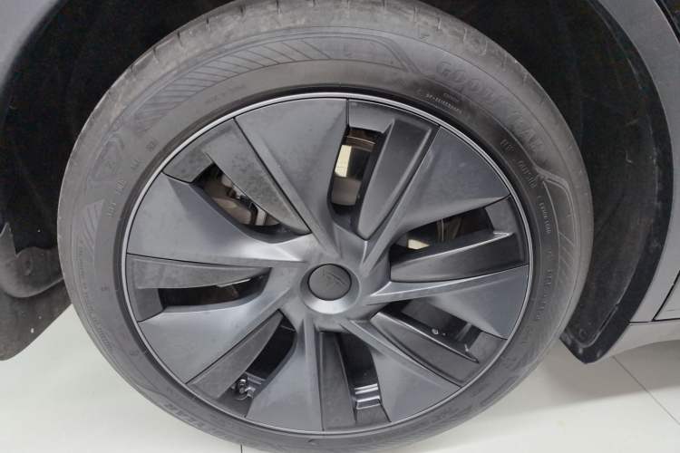 Used Tesla Model Y 2024 Rear-Wheel-Drive Version