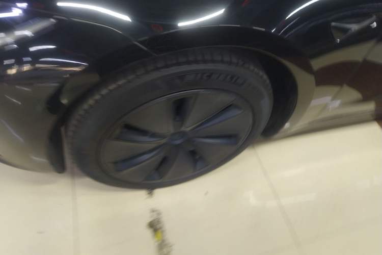 Used Tesla Model 3 2023 Rear-Wheel-Drive Version Left Front Wheel Hub