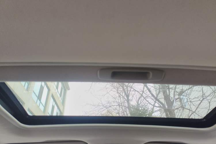 Used Citroen C4L 2013 1.6 THP Automatic Impression Edition
