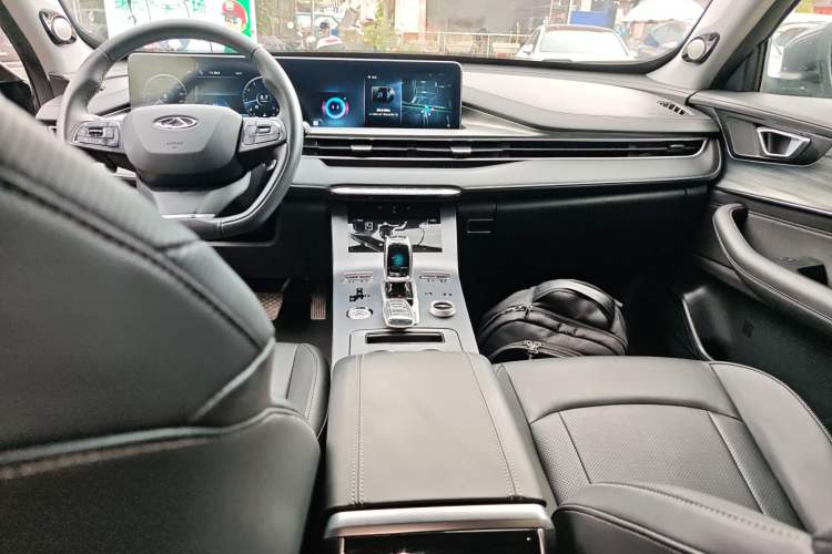 Used Chery Tiggo 8 PLUS 2022 Kunpeng Edition 390TGDI DCT Passion Version
