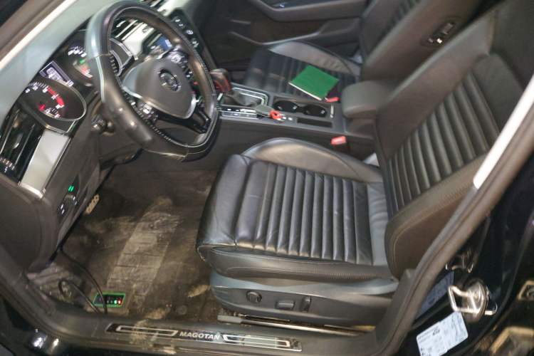 Used Volkswagen Magotan 2018 330TSI DSG Advanced Model
