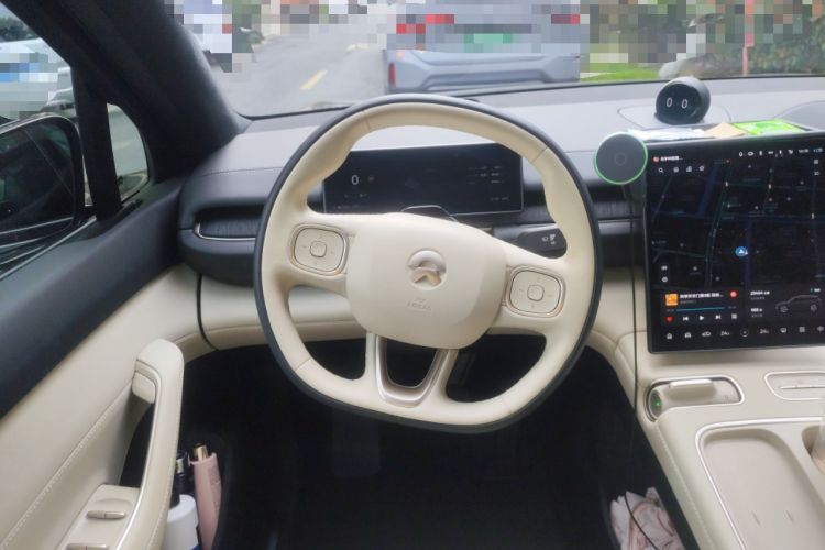 Used Nio ES6 2023 75 kWh Steering Wheel