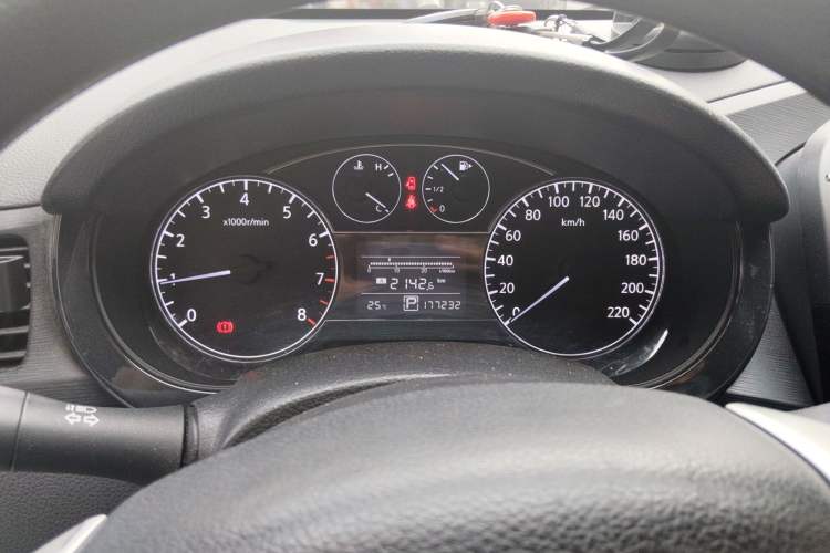 Used Nissan Tiida 2011 1.6L CVT Smart Version Instrument Cluster