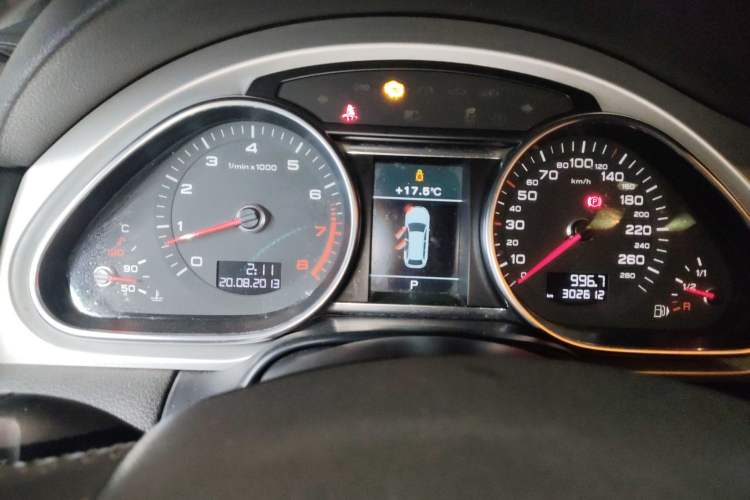 Used Audi Q7 2014 35 TFSI Ambition Edition Instrument Cluster