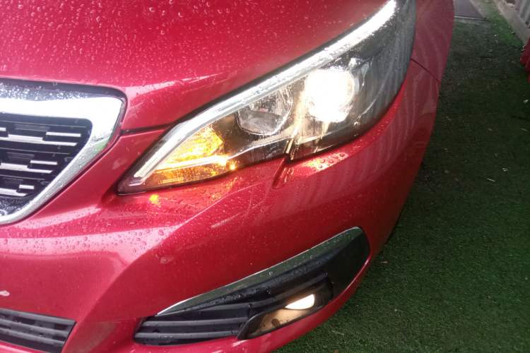 Used Peugeot 308 2018 1.6L Automatic Luxury Edition
