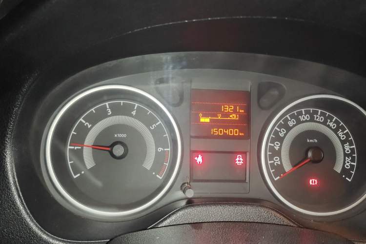 Used Peugeot 301 2014 1.6L Manual Luxury Edition
