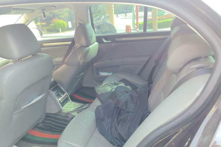 Used Skoda Superb 2013 1.8TSI Automatic Yashi Edition
