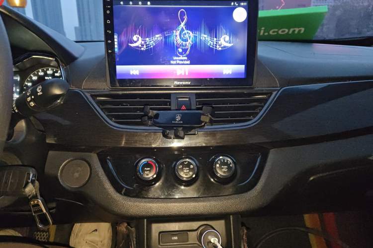 Used Baojun 310 2016 1.2L Manual Luxury Model
