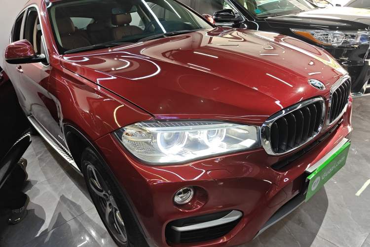 Used BMW X6 2015 xDrive35i Luxury Edition Front Right 45 Deg