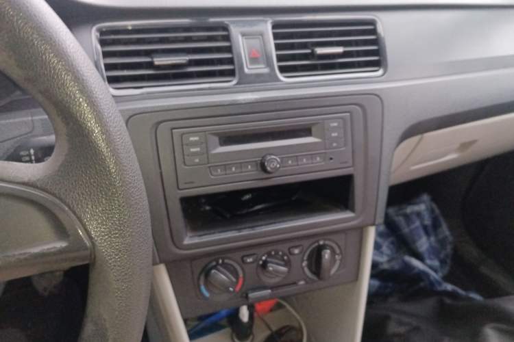 Used Skoda Rapid 2015 1.6L Manual Le Xuan Model