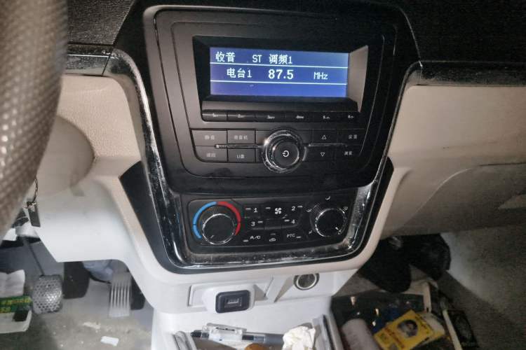 Used Shenzhou DST 5 2020 Pure Electric Van Audio And AC Panel