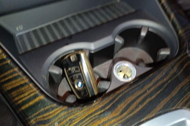 Used BMW X3 2013 Facelifted xDrive20i Luxury Edition
