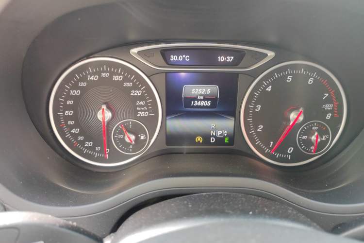 Used Mercedes-Benz B-Class 2015 B 200 Fashion Model
