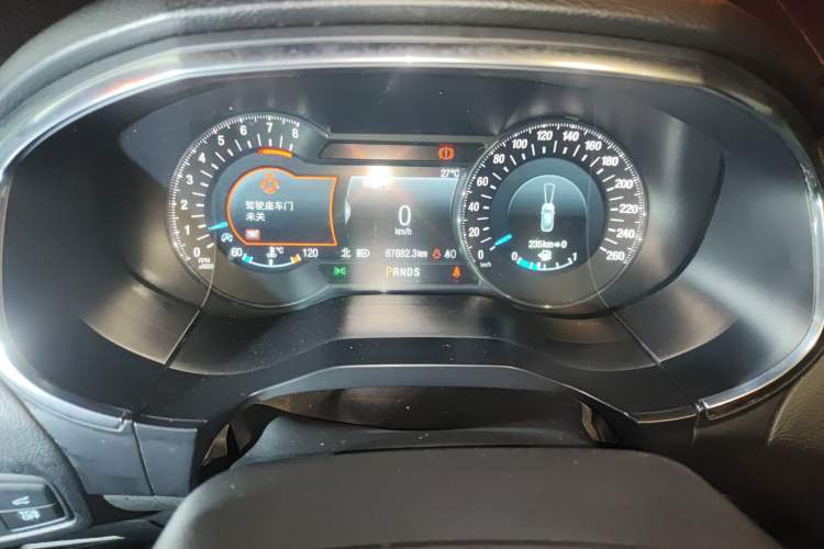 Used Ford Edge 2020 EcoBoost 245 Two-Wheel Drive Titanium 7-Seater Instrument Cluster