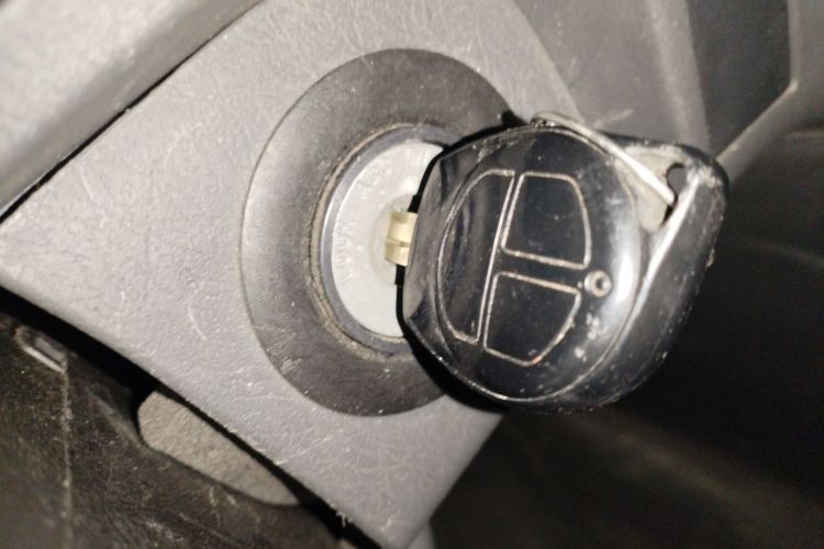 Used Jinbei Express 2020 2.0L China VI Standard Practical 6-Seater G6P-6 1TZS