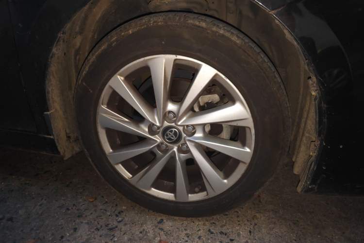 Used Toyota Camry 2021 2.0G Luxury Edition Right Front Wheel Hub