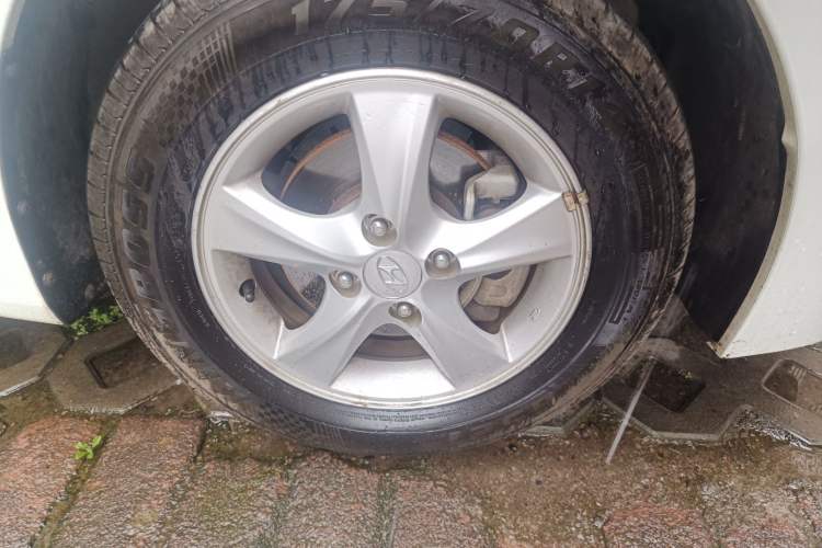 Used Hyundai Verna (older generation) 2016 1.4L Manual Smart GLS Trim