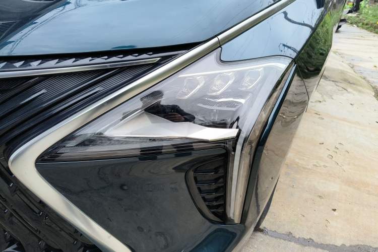 Used FORTHING Yacht 2022 1.5T DCT Chasing-the-Waves Edition Left Front Headlight