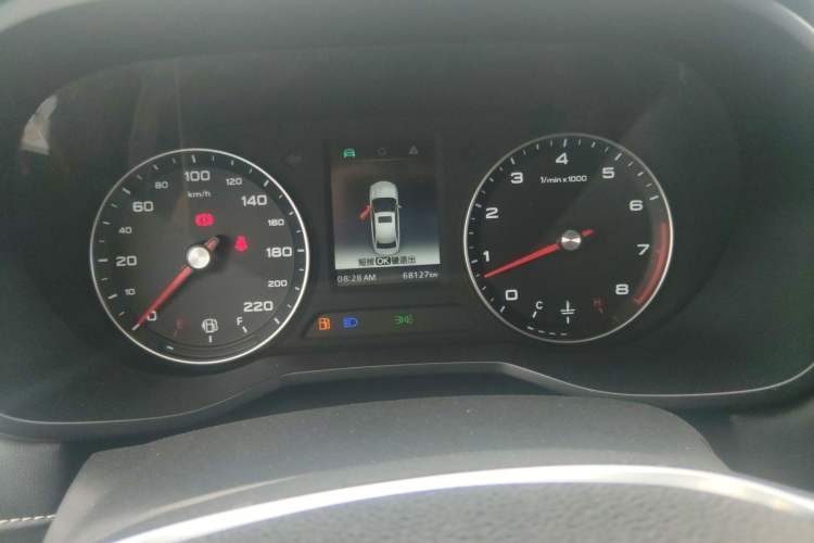 Used Roewe i5 2020 1.5L Manual 4G Connect Luxury Edition