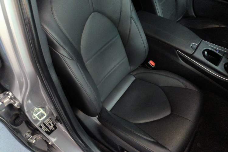 Used Toyota Avalon 2019 2.0L XLE Premium Edition China VI