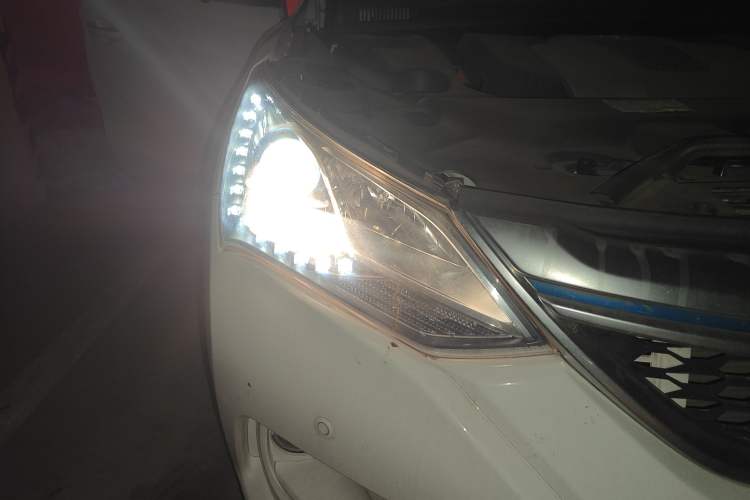 Used BYD Song New Energy 2017 Song DM 1.5TID All-Wheel Drive Prestige Model
