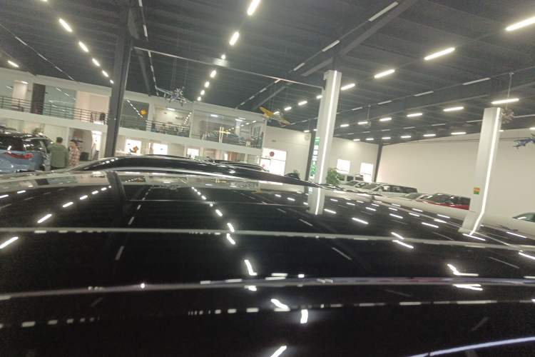 Used Nio ES8 2024 75 kWh Executive Edition Roof