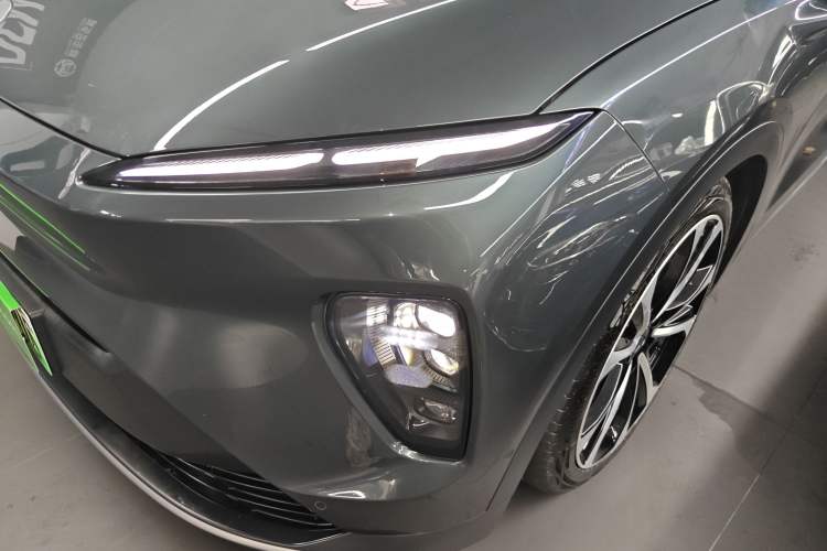 Used Nio ES8 2023 75 kWh Executive Edition Left Front Headlight