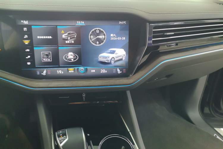 Used Volkswagen Touareg 2021 3.0 TSI Luxury Edition Black Diamond Sport Package Audio And AC Panel