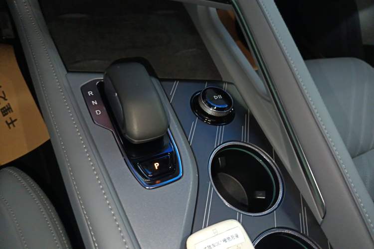 Used Zeekr 001 2025 WE Edition 100 kWh Rear-Wheel Drive