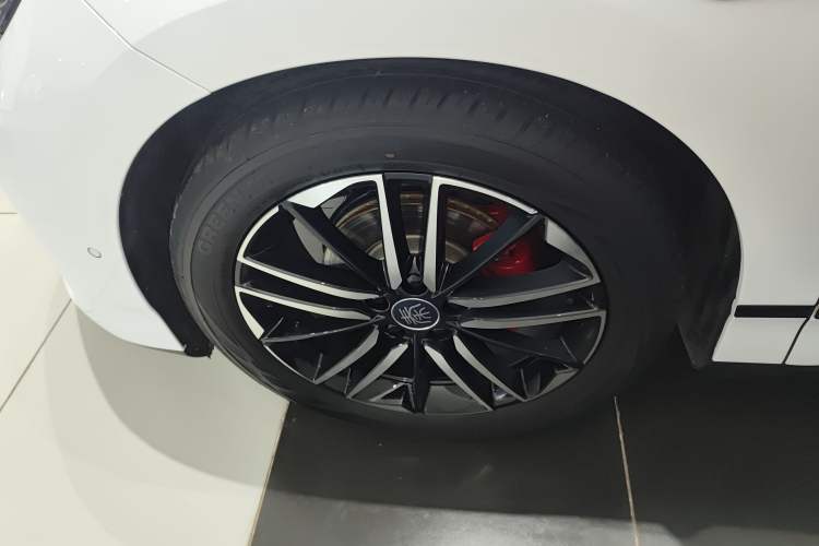 Used BYD Qin L 2025 EV 545KM Excellence Edition Exterior 4