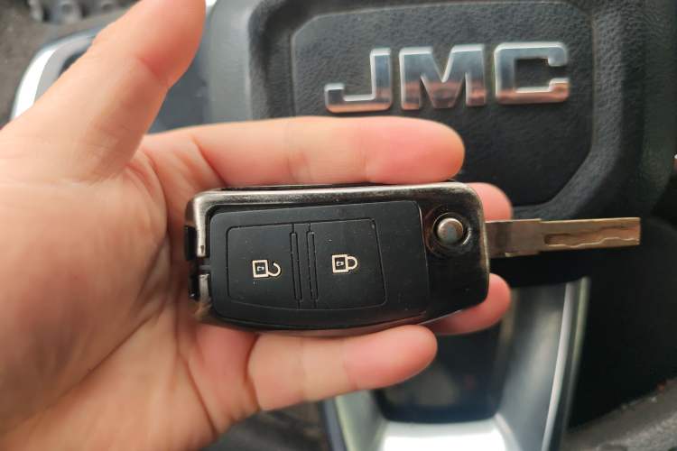 Used JMC Transit 2017 2.8T Commercial Version Short Wheelbase Mid-Roof 6/7/8-Seater JX493
