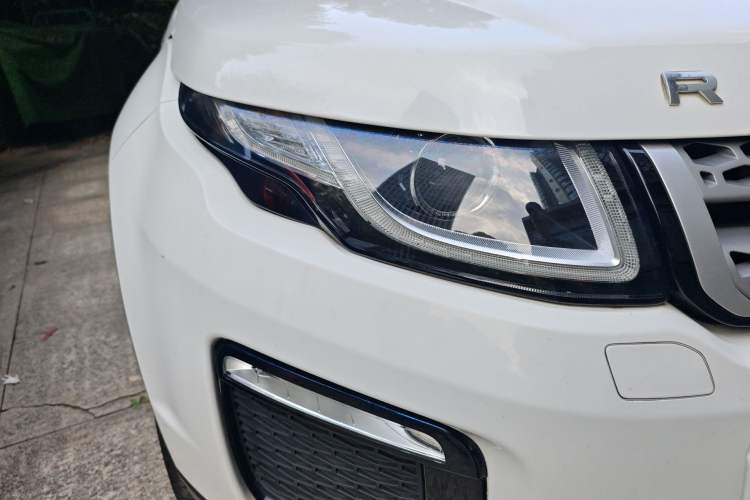 Used Land Rover Range Evoque 2018 240 PS SE Smart Brilliance Edition