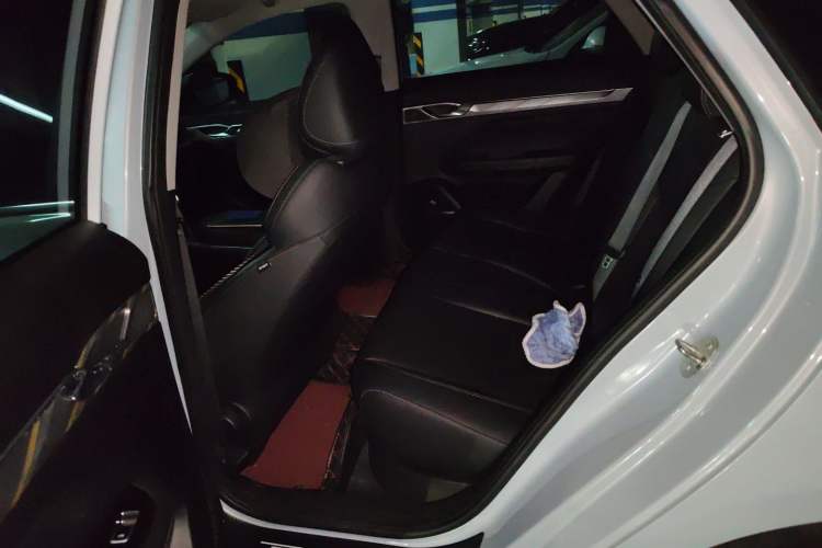 Used Geely Auto Emgrand L HiP 2022 1.5TD-DHT Pro 100KM Travel Edition
