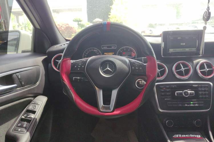 Used Mercedes-Benz A-Class 2013 A 180 Fashion Model Steering Wheel